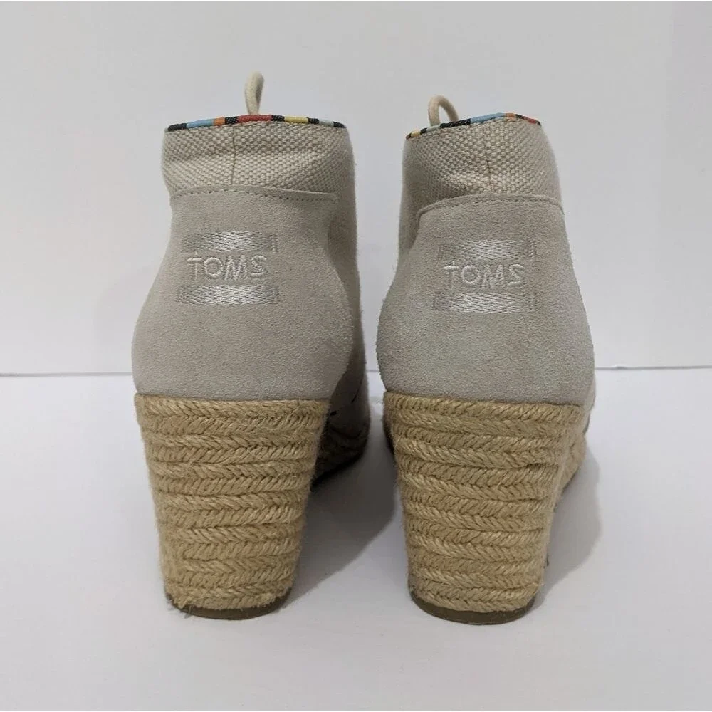 TOMS Womens 9.5 Wedges Tan Booties Whisper Desert Wedge Boot 9 1/2 Suede Shoes